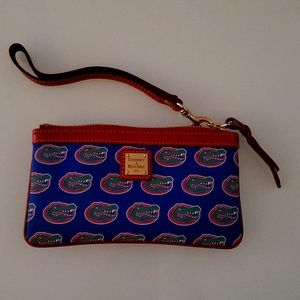 DOONEY & BOURKE wristlet
